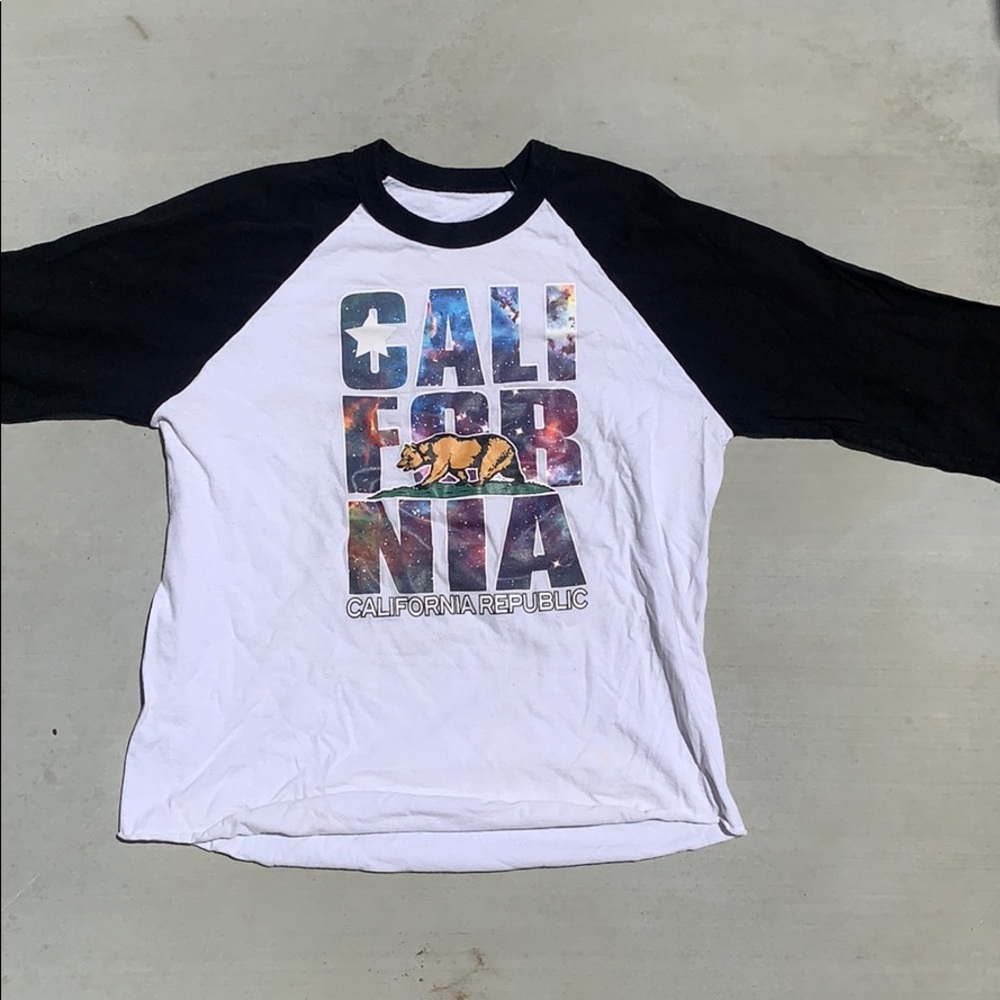 3/4 sleeve t-shirt